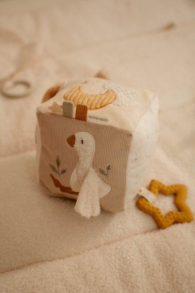 activity-cube-newborn-naturals-ld8409-2 - Small